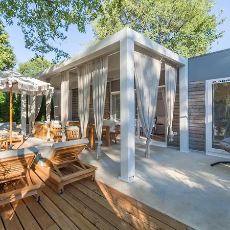Polidor Tatil parkı