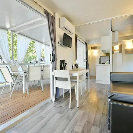 Tatil parkı Polidor Mugeba
