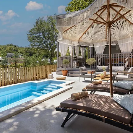 Tatil parkı Polidor Mugeba